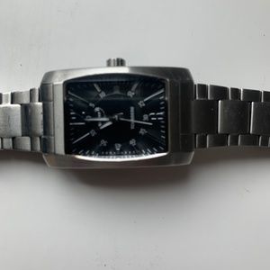 Tourneau Watch Gear Wristwatch Women' Silver Tone Date WR 100FT Stainless Steel